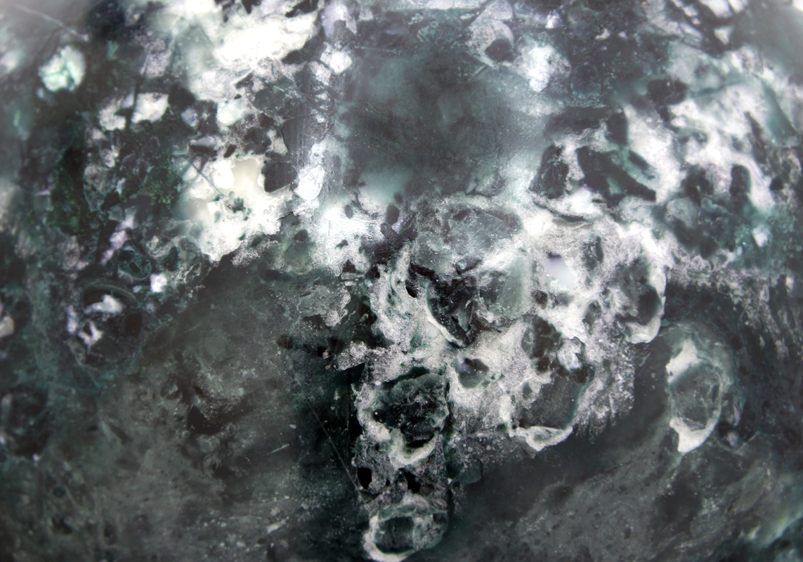 
MELANCOLIE III,  2015
Cire naturelle, pigments - Diam. 70 cm
